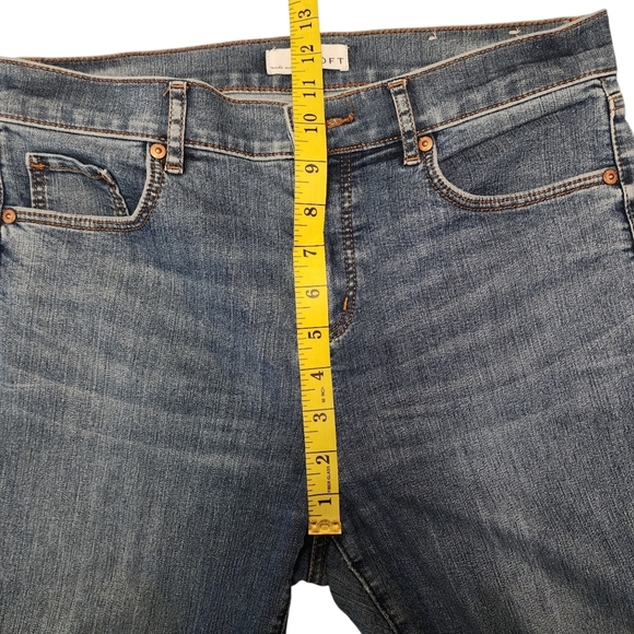 Loft Raw Hem Petite Skinny Crop Jeans 10 - Picture 7 of 10